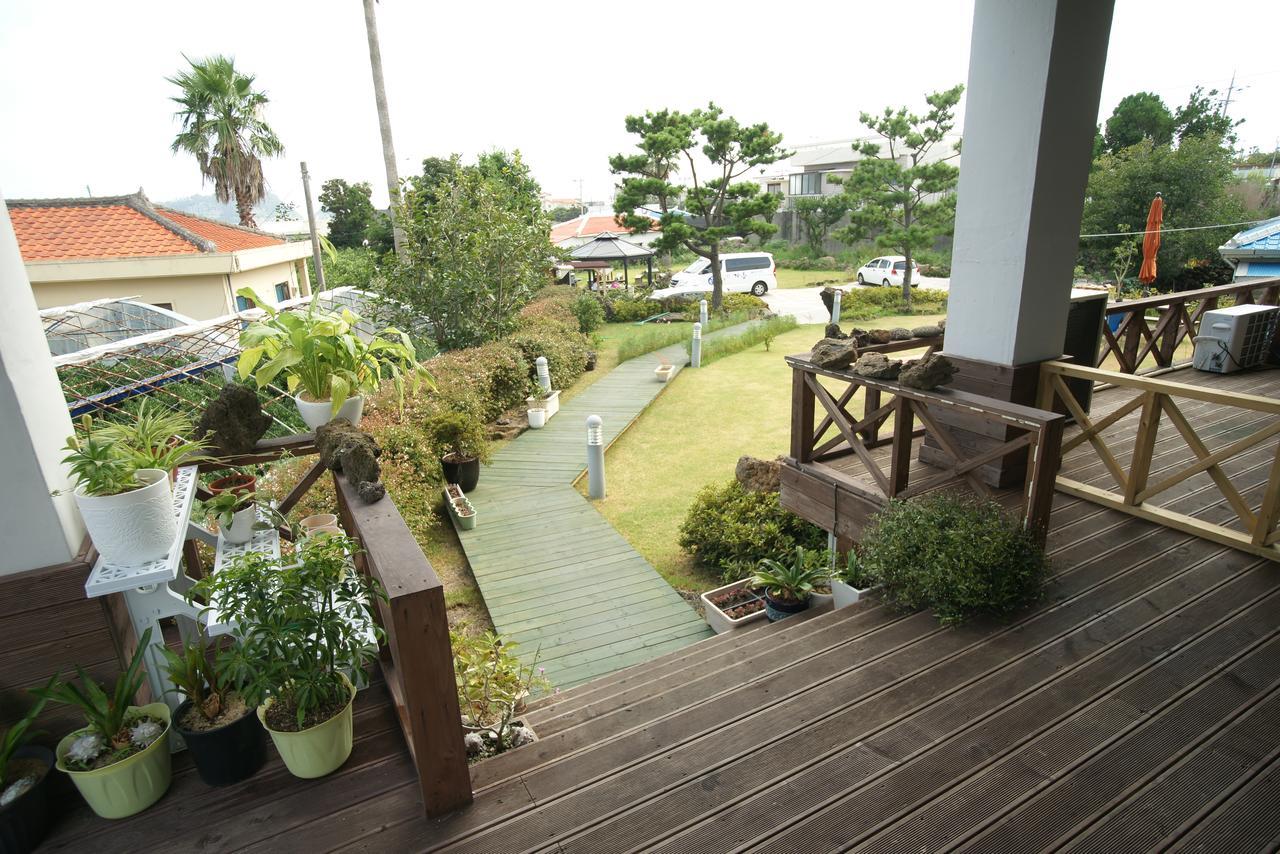 Galeum Guesthouse Seogwipo Ngoại thất bức ảnh